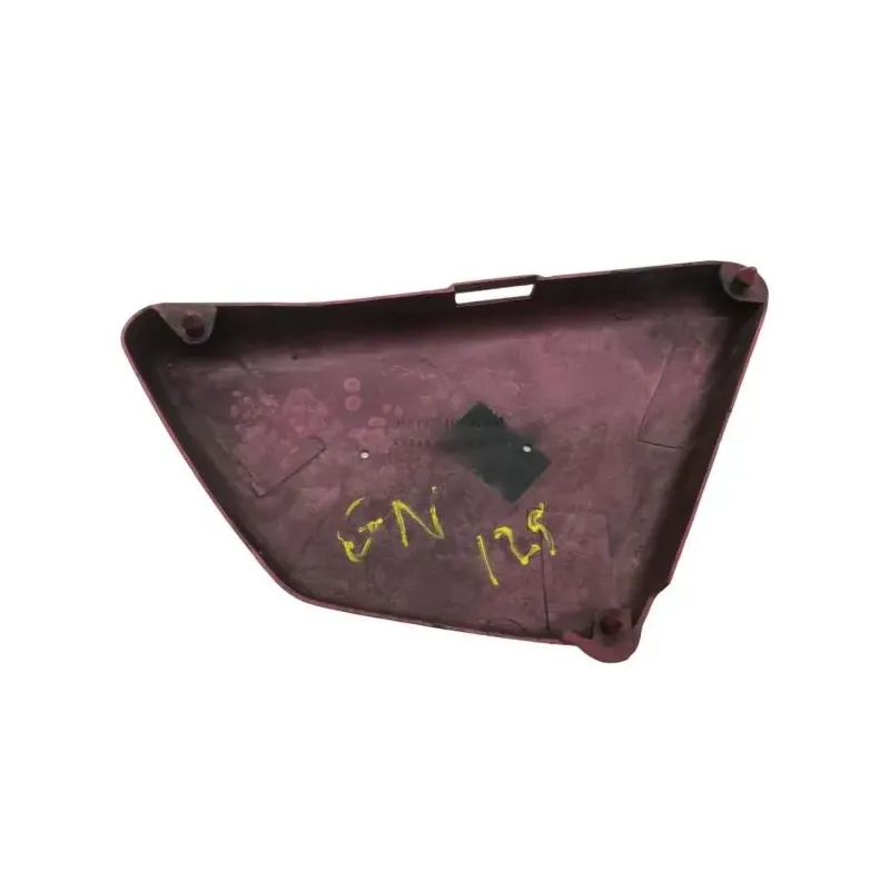 Cache carenage sous selle gauche SUZUKI GN 125 1982-1996