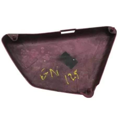 Cache carenage sous selle gauche SUZUKI GN 125 1982-1996