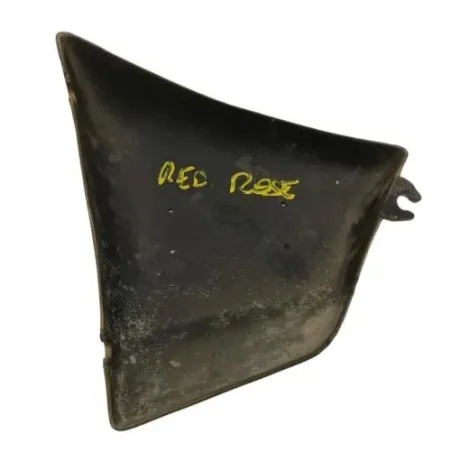 Cache carenage sous selle droit APRILIA RED ROSE 125 1987-1994