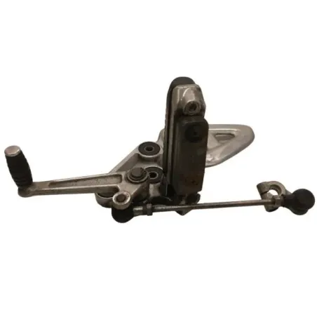 Platine avant gauche SUZUKI GSXR 1300 2002-2007 HAYABUSA