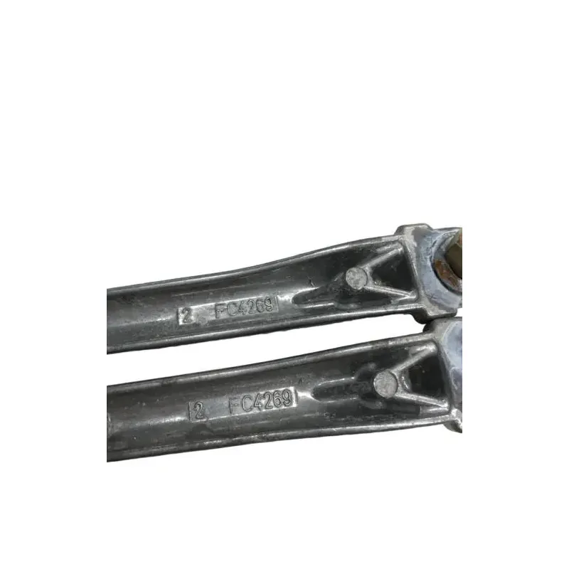 Support moteur repose pied PEUGEOT JET FORCE 50 2005-2016