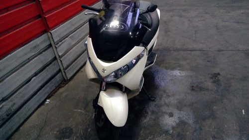 SUZUKI 200 BURGMAN