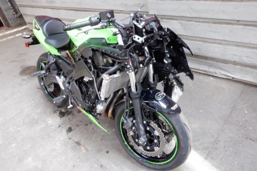 KAWASAKI 650 NINJA
