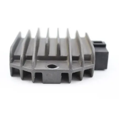 Regulateur charge batterie PIAGGIO VESPA GRANTURISMO 125 2004 - 2006