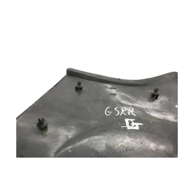 Cache carenage sous selle gauche SUZUKI GSXR 750 1985-1987