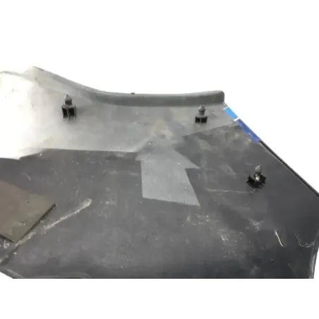 Cache carenage sous selle droit SUZUKI GSXR 750 1985-1987