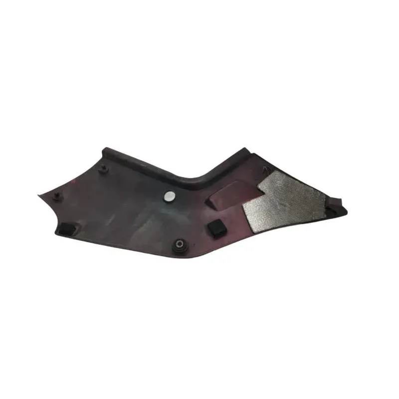 Cache carenage sous selle gauche SUZUKI GSX 1100 F 1988-1993
