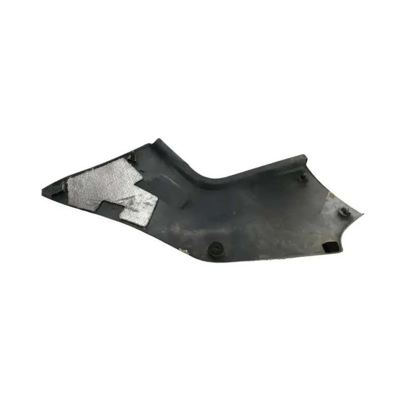 Cache carenage sous selle droit SUZUKI GSX 1100 F 1988-1993