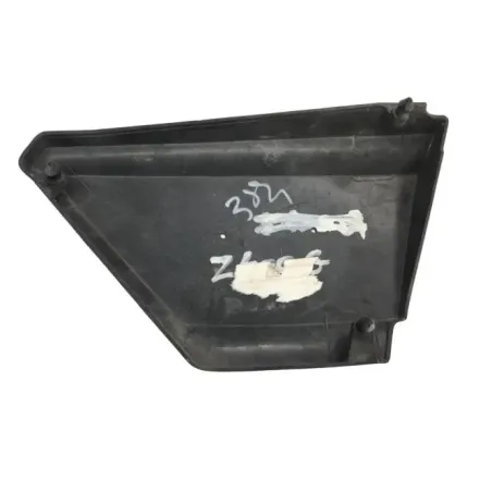 Cache carenage sous selle gauche KAWASAKI GPZ 550 1981-1985