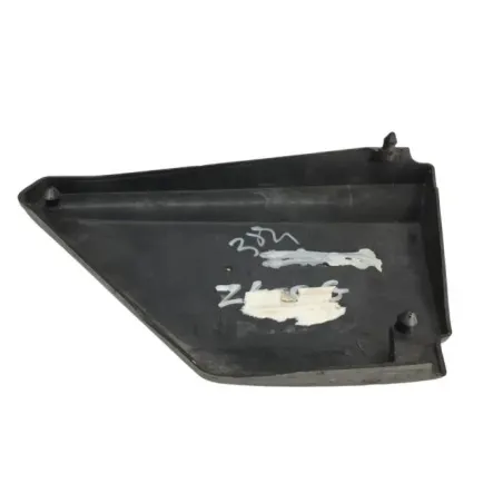 Cache carenage sous selle gauche KAWASAKI GPZ 550 1981-1985