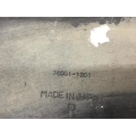 Cache carenage sous selle droit KAWASAKI GPZ 400 1985