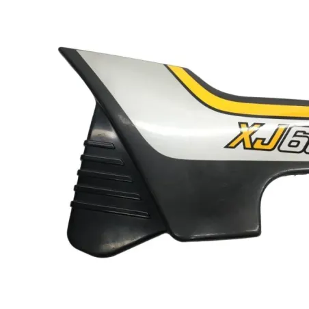 Cache carenage sous selle gauche YAMAHA XJ 600 1984-1991
