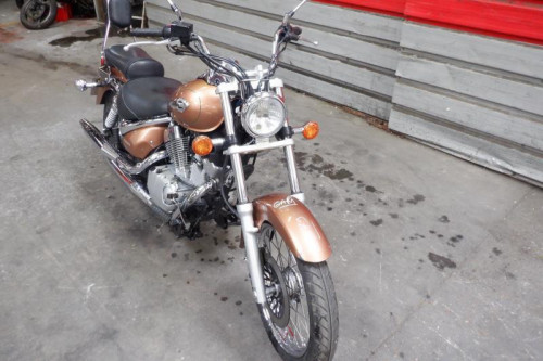 SUZUKI 125 VL INTRUDER
