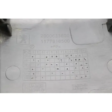 Cache guidon inferieur PEUGEOT KISBEE 50 2010 - 2020