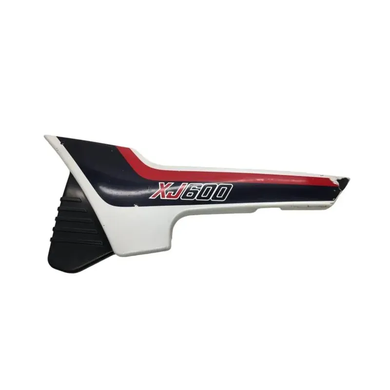 Cache carenage sous selle gauche YAMAHA XJ 600 1984-1991