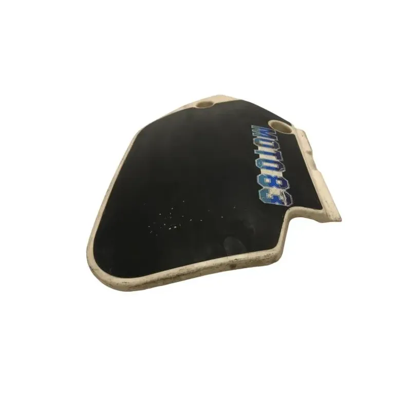 Cache carenage sous selle gauche SUZUKI TS 125 X 1984-1986