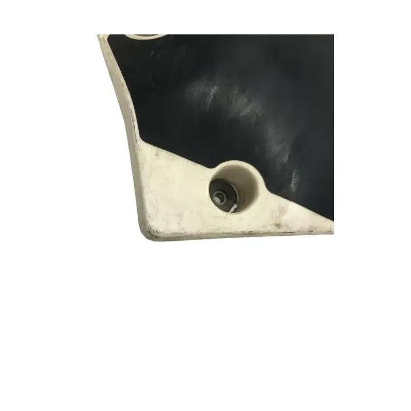 Cache carenage sous selle gauche SUZUKI TS 125 X 1984-1986