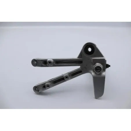 Platine arriere gauche SUZUKI VX 800 1991 - 1997