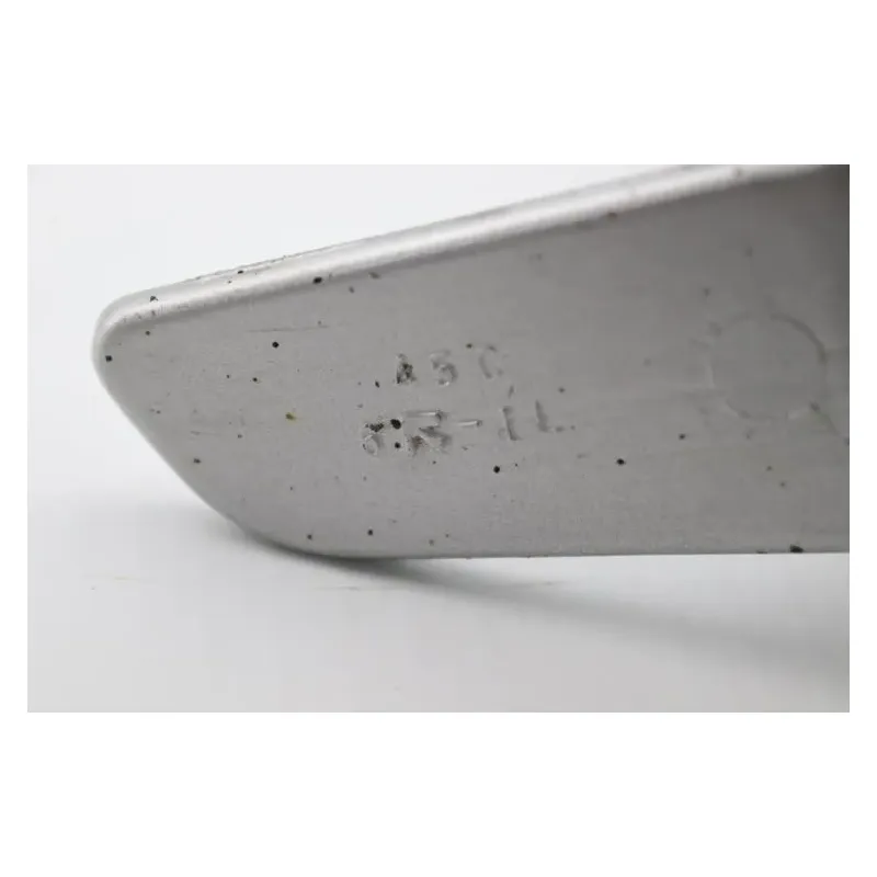 Platine arriere gauche SUZUKI VX 800 1991 - 1997