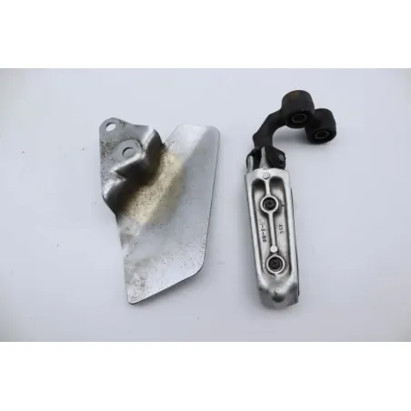Platine avant droite SUZUKI VX 800 1991 - 1997