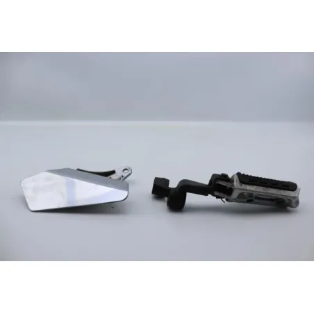 Platine avant gauche SUZUKI VX 800 1991 - 1997