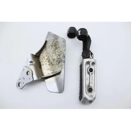 Platine avant gauche SUZUKI VX 800 1991 - 1997