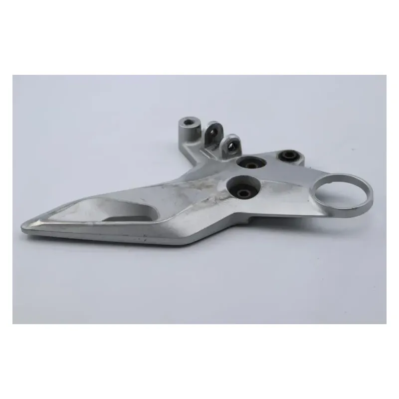 Platine avant gauche SUZUKI GSX 1300 BKING 2007 - 2011