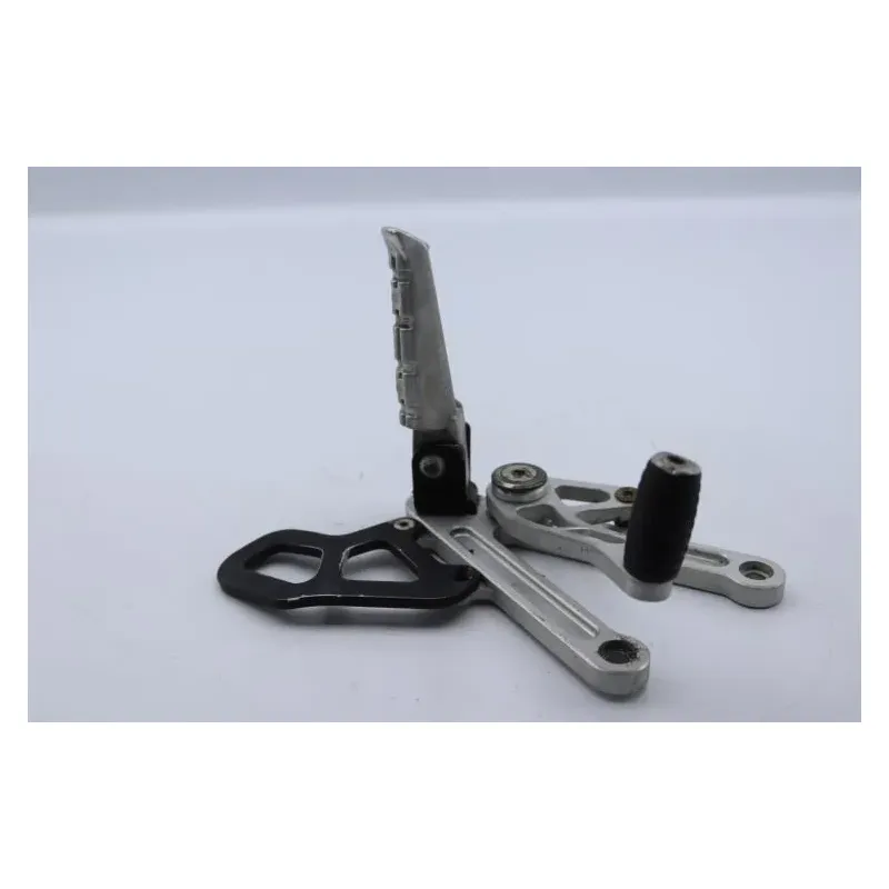 Platine avant gauche PEUGEOT XR6 50 2002 - 2007