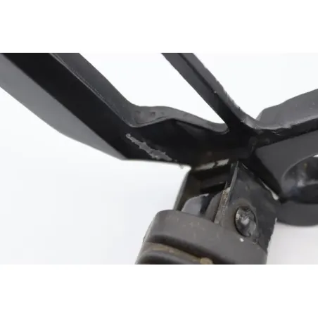 Platine arriere droite APRILIA PEGASO 650 1994 - 1996