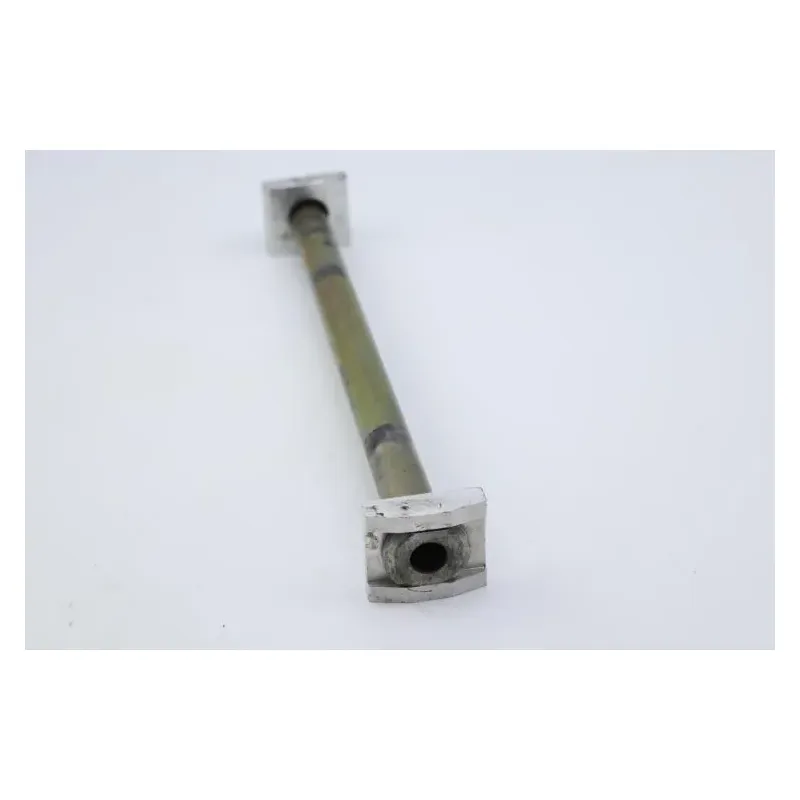 Axe de roue arriere TRIUMPH SPRINT 955 RS 2000 - 2003