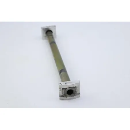 Axe de roue arriere TRIUMPH SPRINT 955 RS 2000 - 2003
