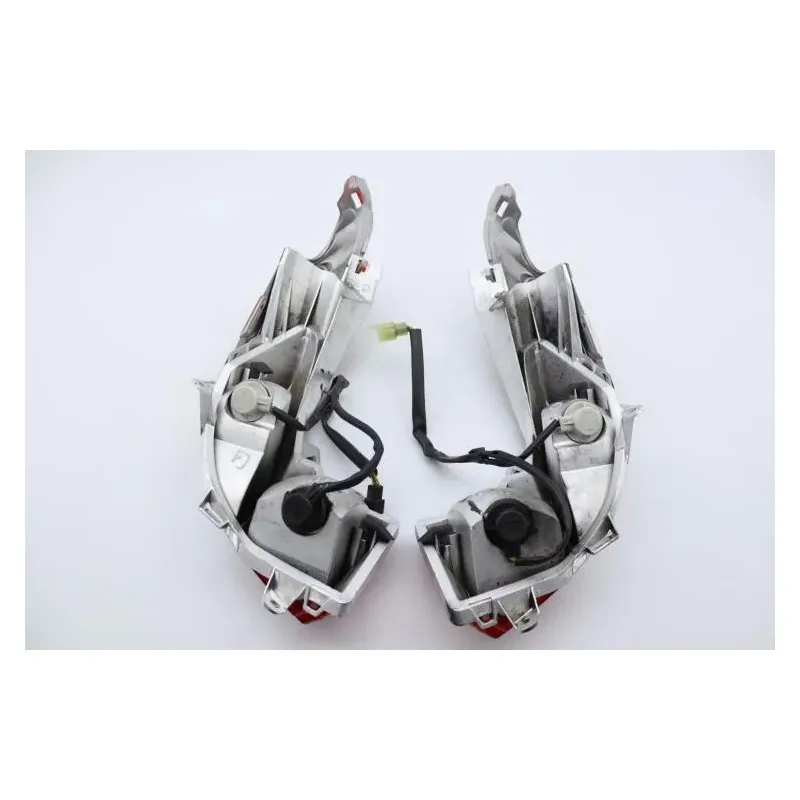 Feu arriere HONDA FES 125 S WING ABS 2007 - 2008
