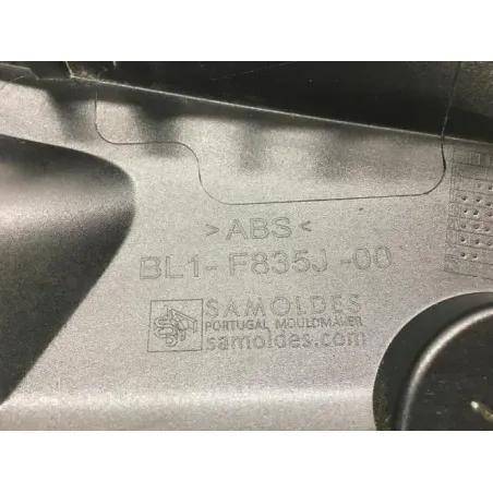 Cache flanc de carenage gauche YAMAHA YPR 125 2018-2021 XMAX