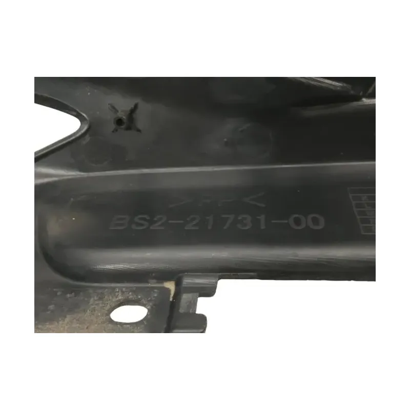 Cache carenage coque arriere gauche YAMAHA MT09 850 2017-2020