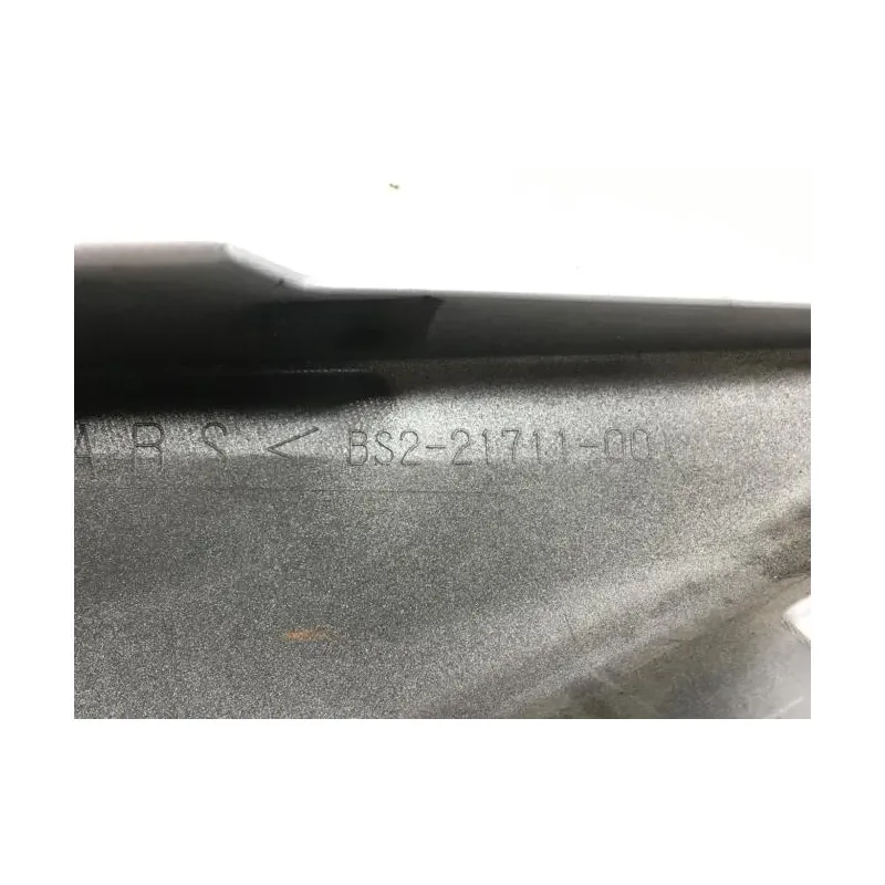 Cache carenage coque arriere gauche YAMAHA MT09 850 2017-2020