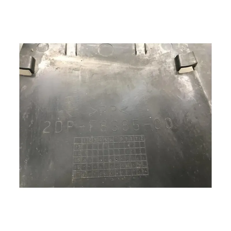 Cache carenage centrale sabot YAMAHA GPD 125 2015-2019 NMAX