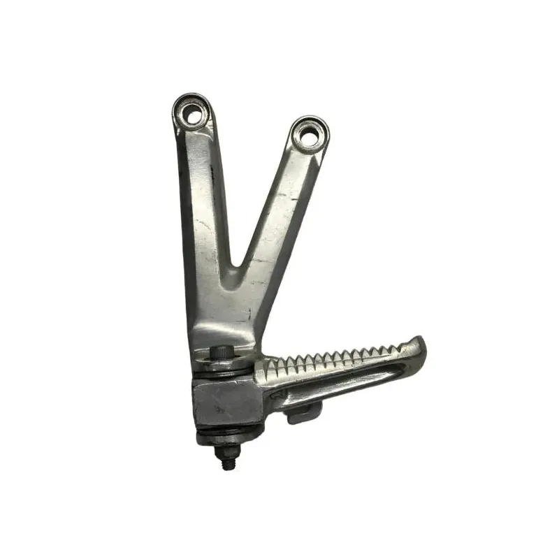Platine et repose pieds arriere gauche YAMAHA YZF 600 1999-2002 R6