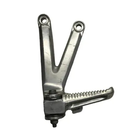Platine et repose pieds arriere gauche YAMAHA YZF 600 1999-2002 R6