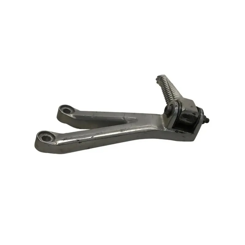 Platine et repose pieds arriere gauche YAMAHA YZF 600 1999-2002 R6