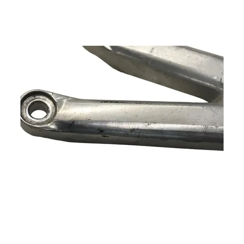 Platine et repose pieds arriere gauche YAMAHA YZF 600 1999-2002 R6