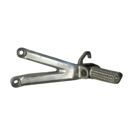 Platine et repose pieds arriere gauche YAMAHA YZF 600 1999-2002 R6