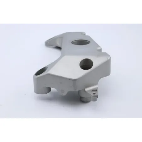 Support moteur droit HONDA CB 900 F HORNET 2002 - 2006