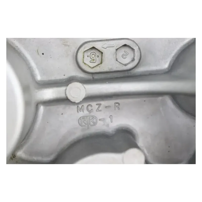 Support moteur droit HONDA CB 900 F HORNET 2002 - 2006