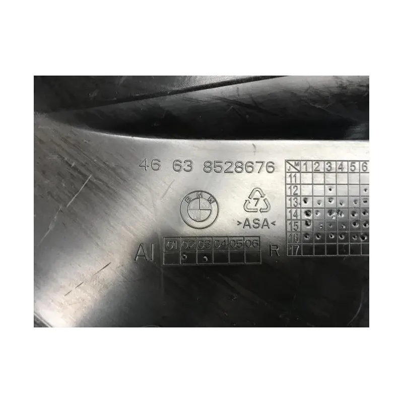 Cache reservoir droit BMW R 1200 GS 2013-2016 LC K50