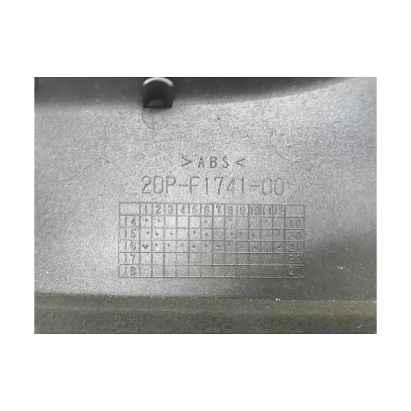Cache lateral droit YAMAHA GPD 125 2015-2019 NMAX