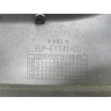 Cache lateral droit YAMAHA GPD 125 2015-2019 NMAX