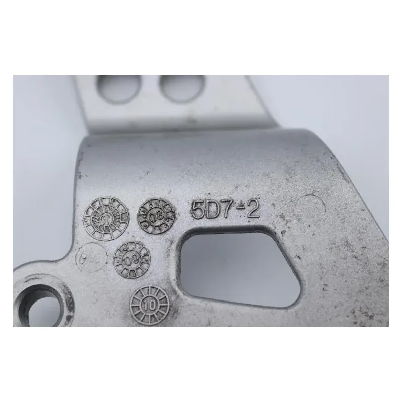 Platine avant gauche YAMAHA YZF 125 R 2008 - 2013