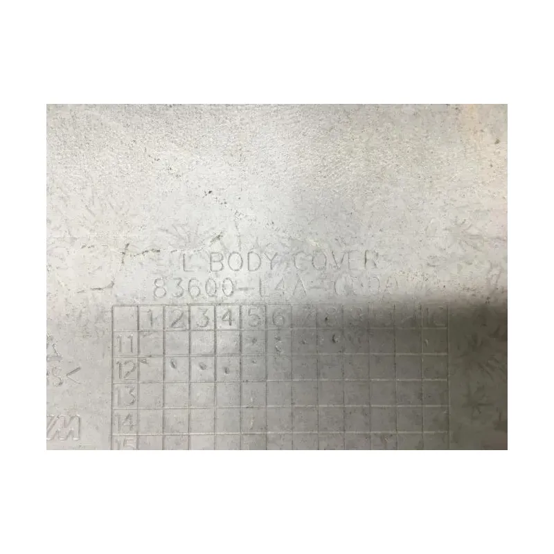 Cache carenage coque arriere gauche SYM MAXSYM 400 2011-2017