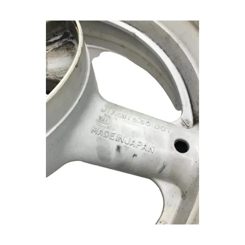 Jante arriere SUZUKI GSXR 600 1997-2000