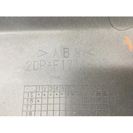 Cache carenage coque arriere gauche YAMAHA GPD 125 2015-2019 NMAX